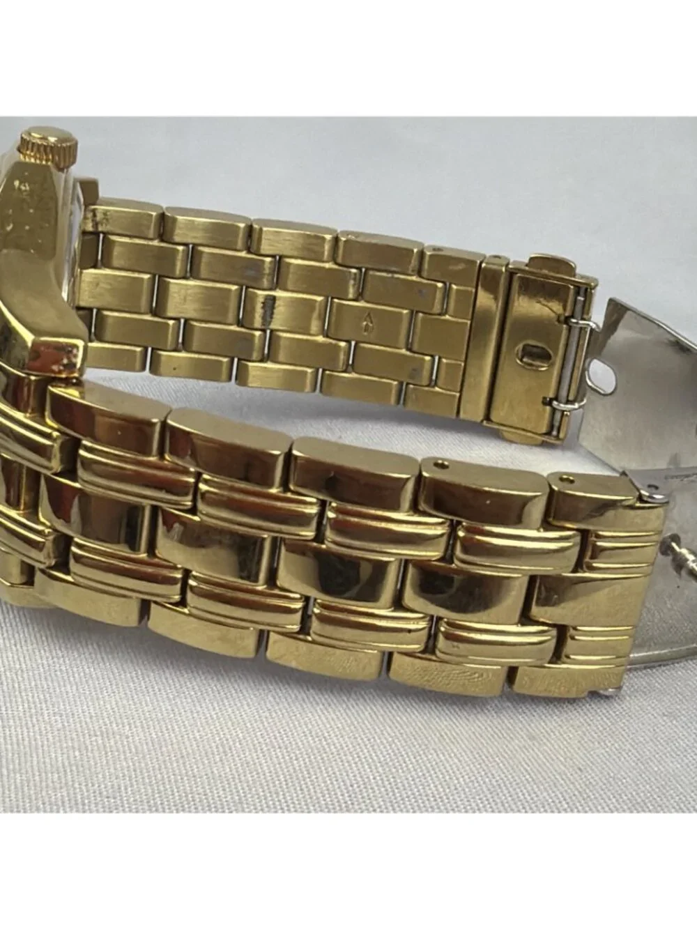 GUESS WaterPro WATCH UO147L2 Gold CRYSTALS Japan Movement Untested Parts